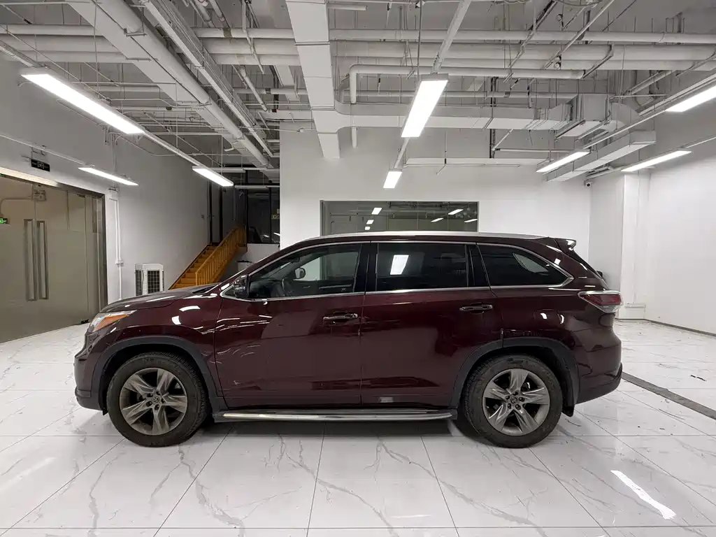 Toyota Highlander 2016 — фото 3