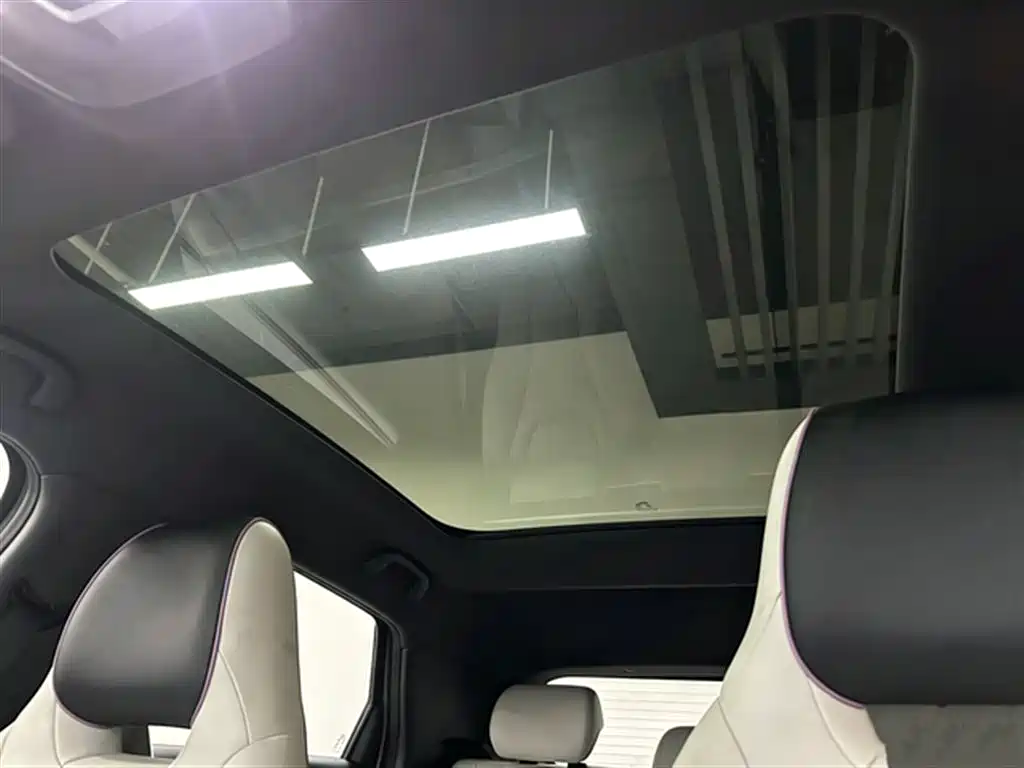 BYD Dolphin 2022 — фото 15