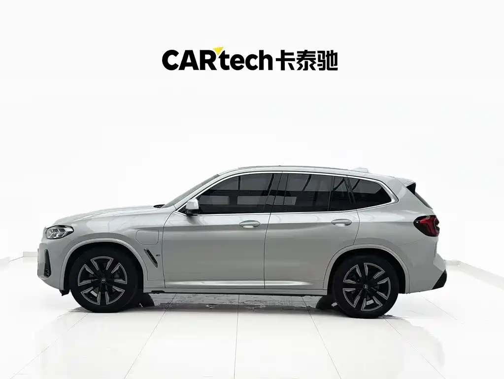BMW iX3 2023 — фото 3