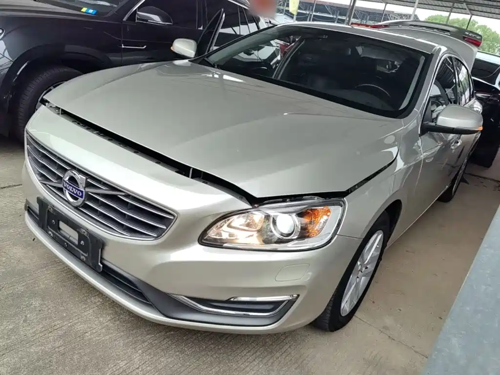 Volvo S60 2017 — фото 2
