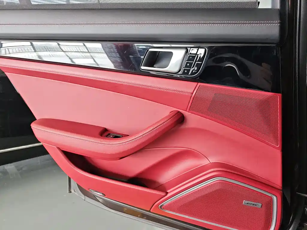 Porsche Panamera 2018 — фото 17