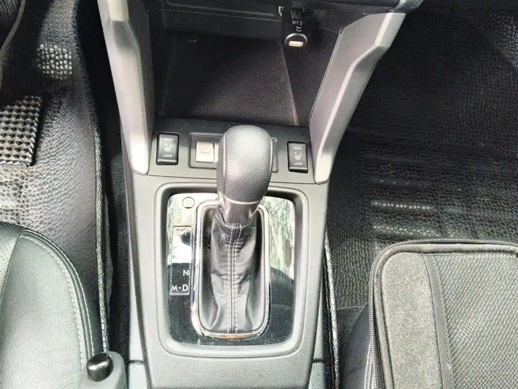 Subaru Forester 2014 — фото 11