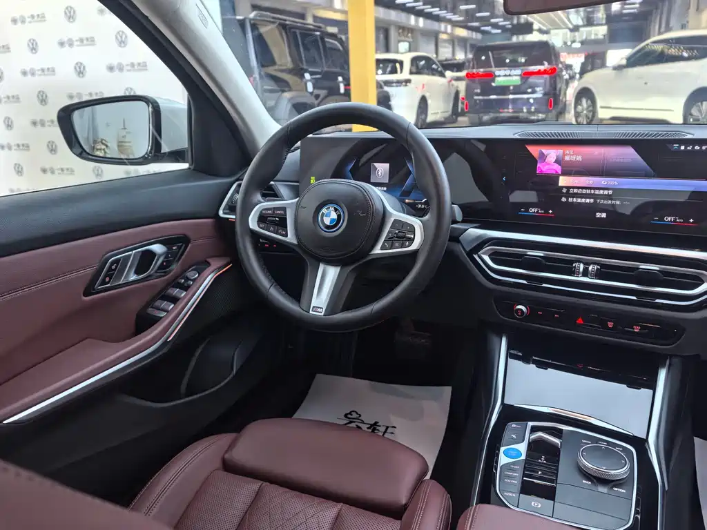 BMW i3 2023 — фото 14
