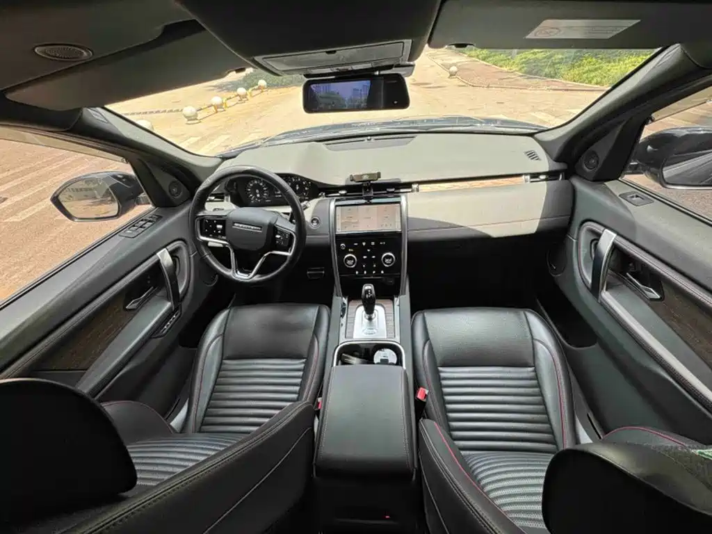Land Rover Discovery Sport 2022 — фото 11