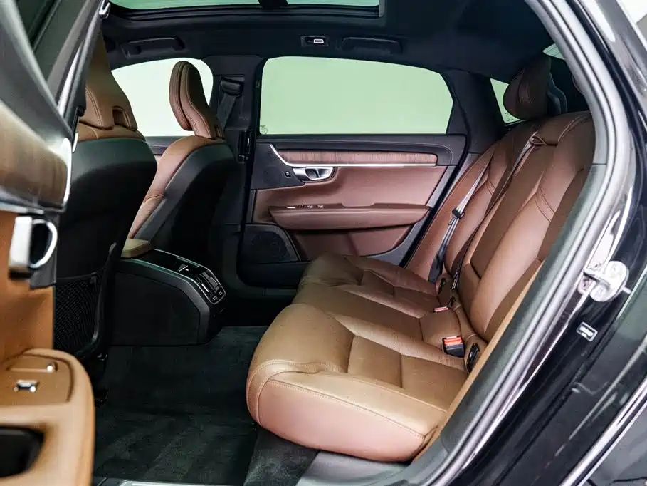 Volvo S90 2023 — фото 12