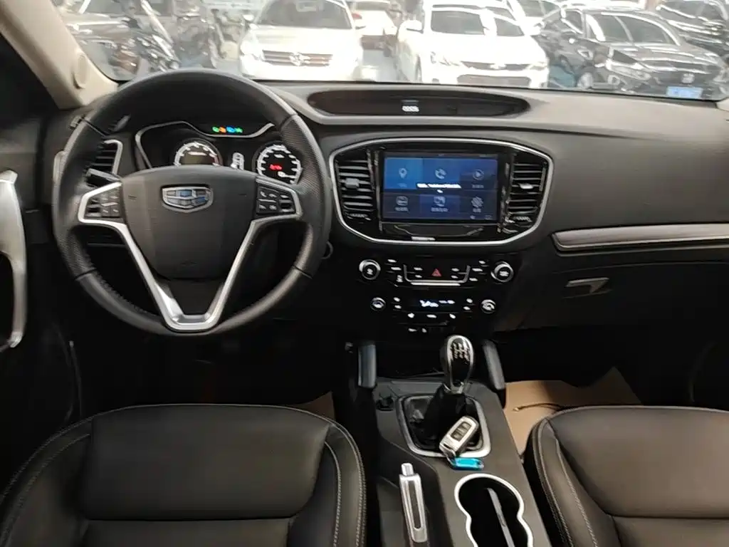 Geely Vision X6 2017 — фото 10
