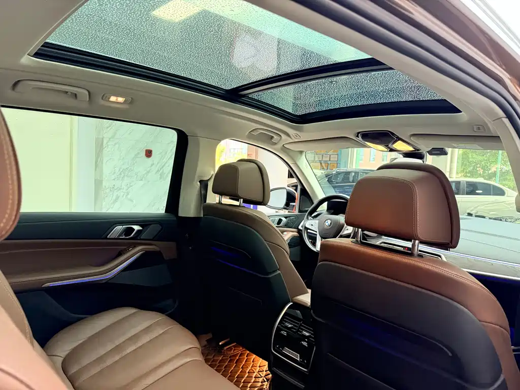 BMW X7 2019 — фото 27