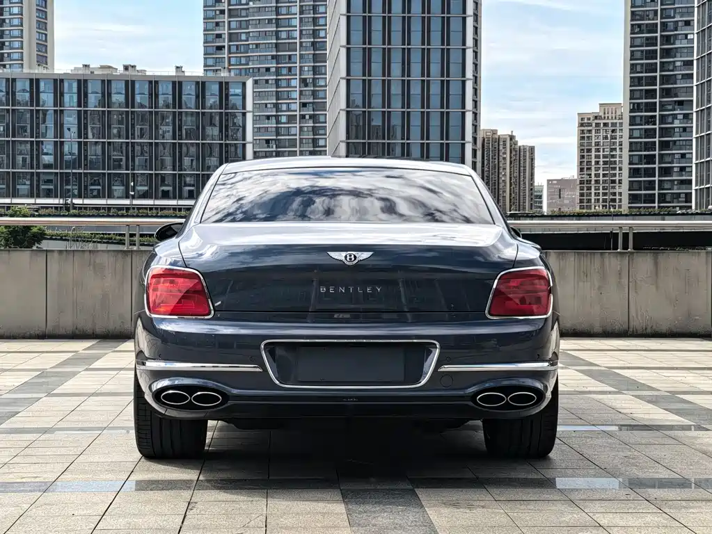 Bentley Flying Spur 2023