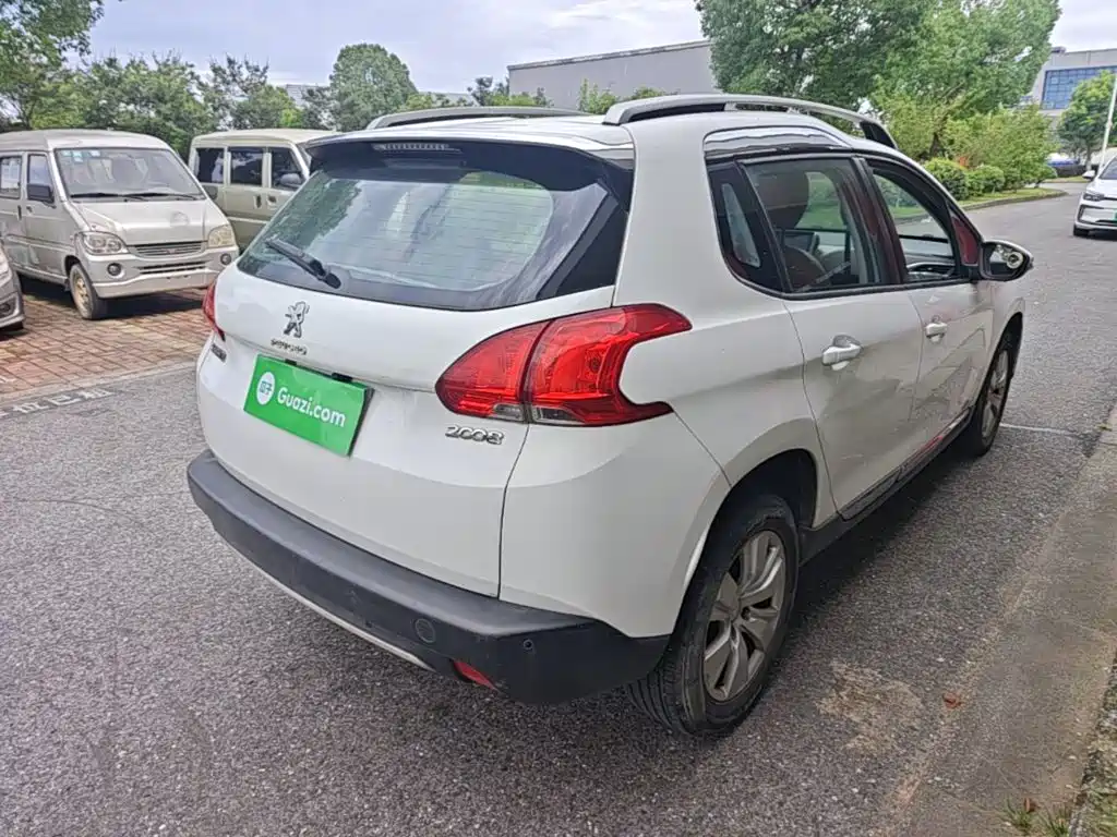 Peugeot 2008 2015