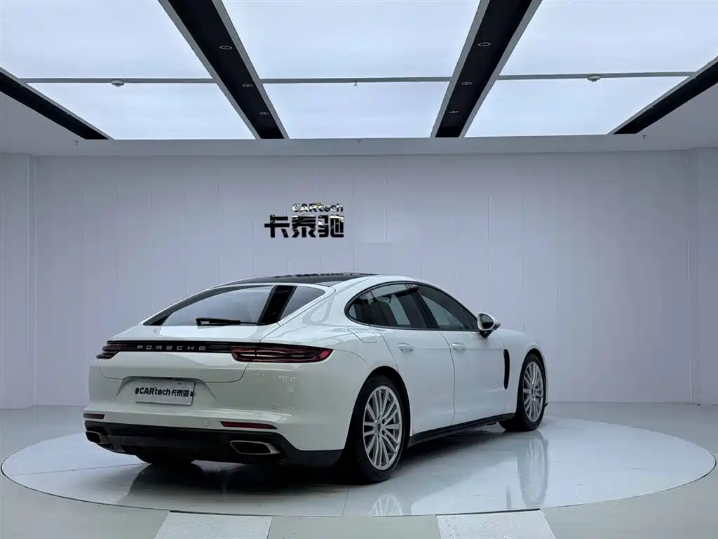 Porsche Panamera 2020 — фото 6
