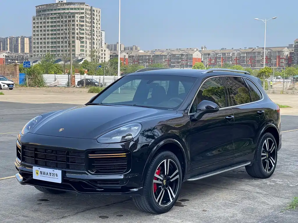 Porsche Cayenne 2016 — фото 1