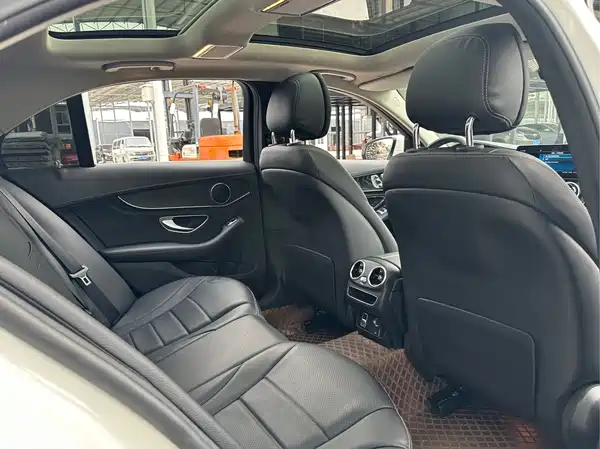 Mercedes-Benz C-Class 2020