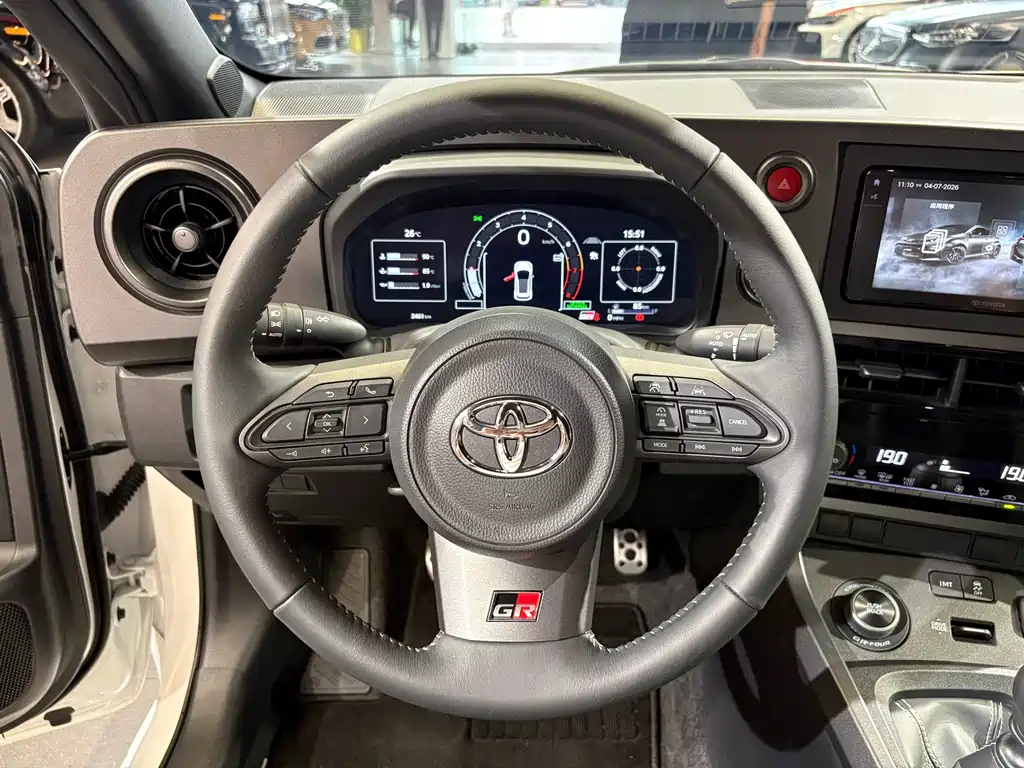 Toyota GR YARIS 2026 — фото 13