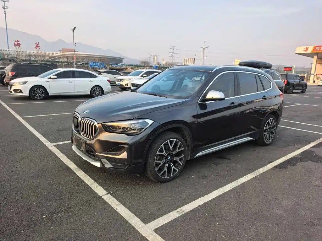 BMW X1 2021 — фото 1