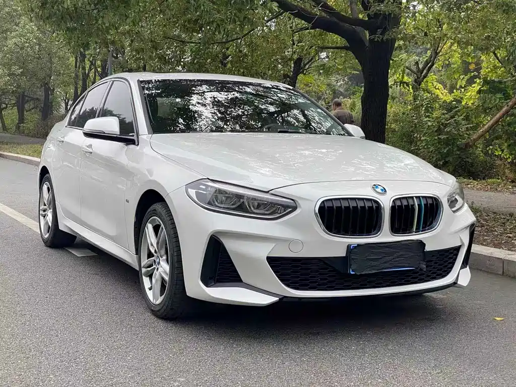 BMW 1 Series 2020 — фото 3