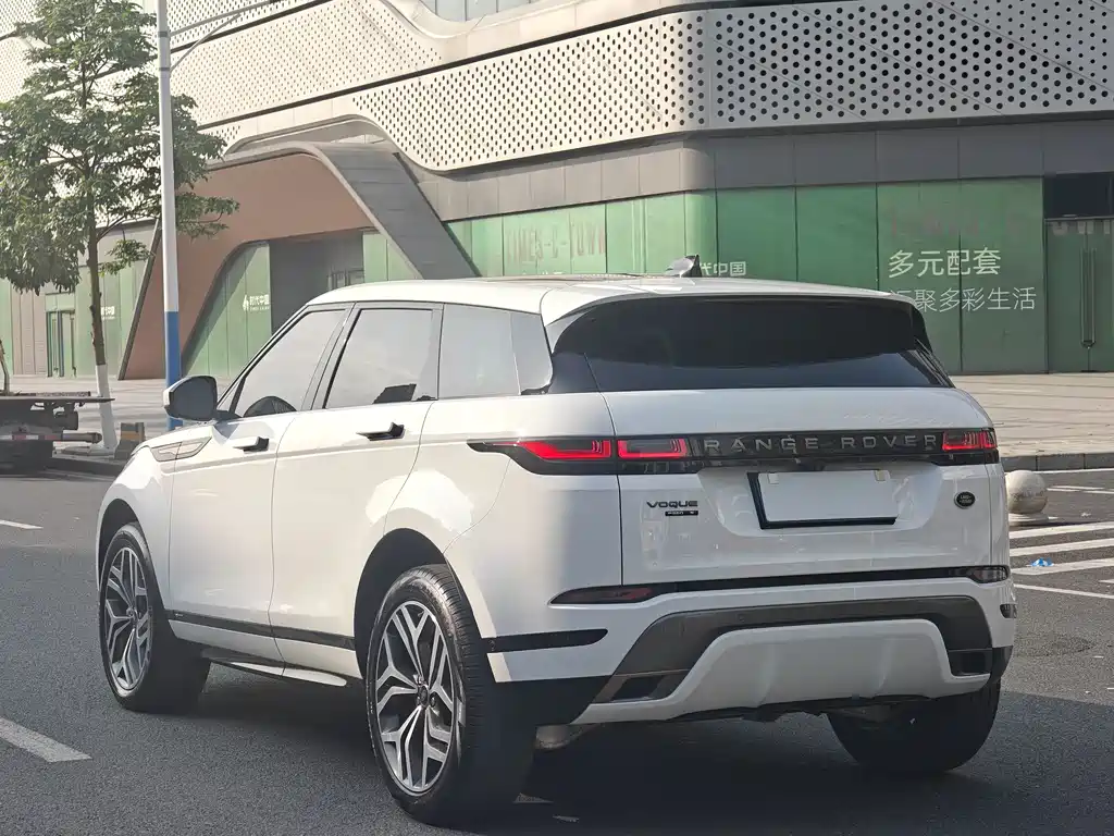 Land Rover Evoque 2021 — фото 6