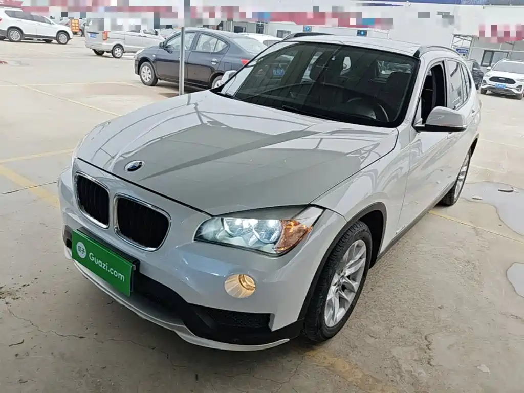 BMW X1 2015 — фото 1