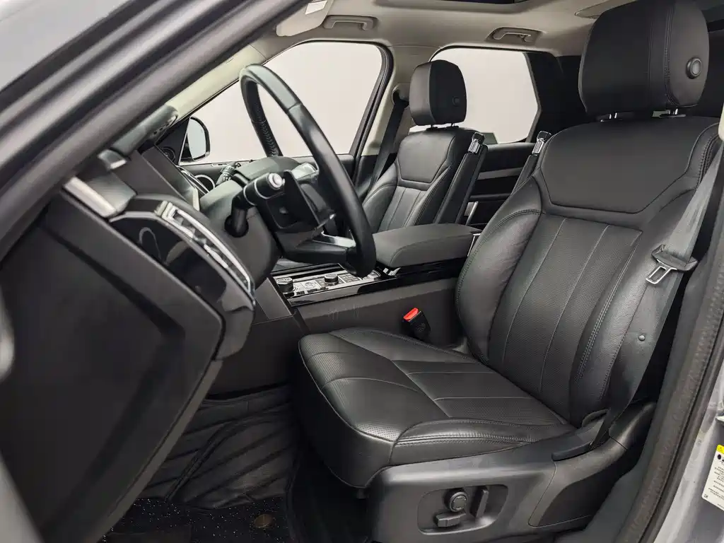 Land Rover Discovery 2020 — фото 15