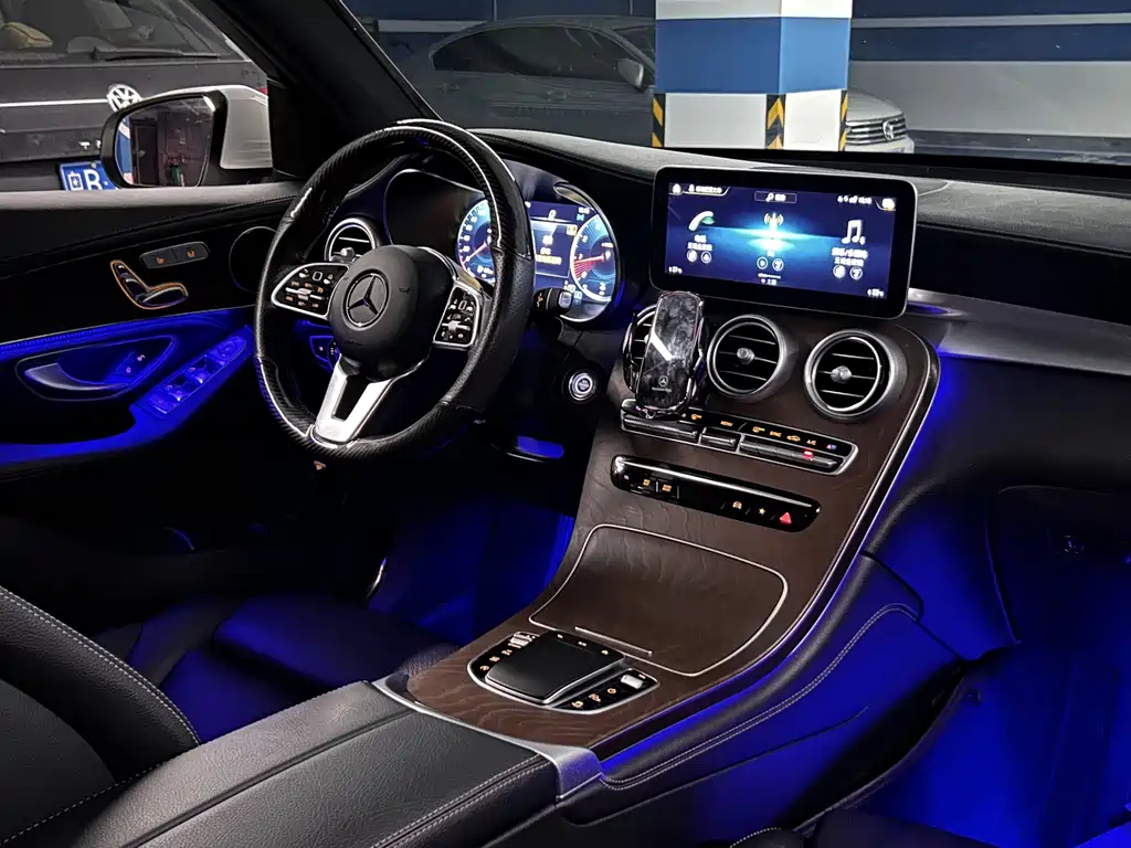 Mercedes-Benz GLC 2020 — фото 11