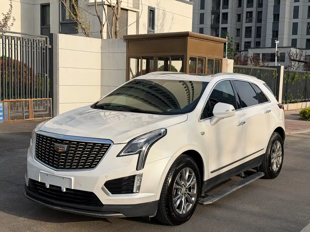 Cadillac XT5 2020 — фото 1
