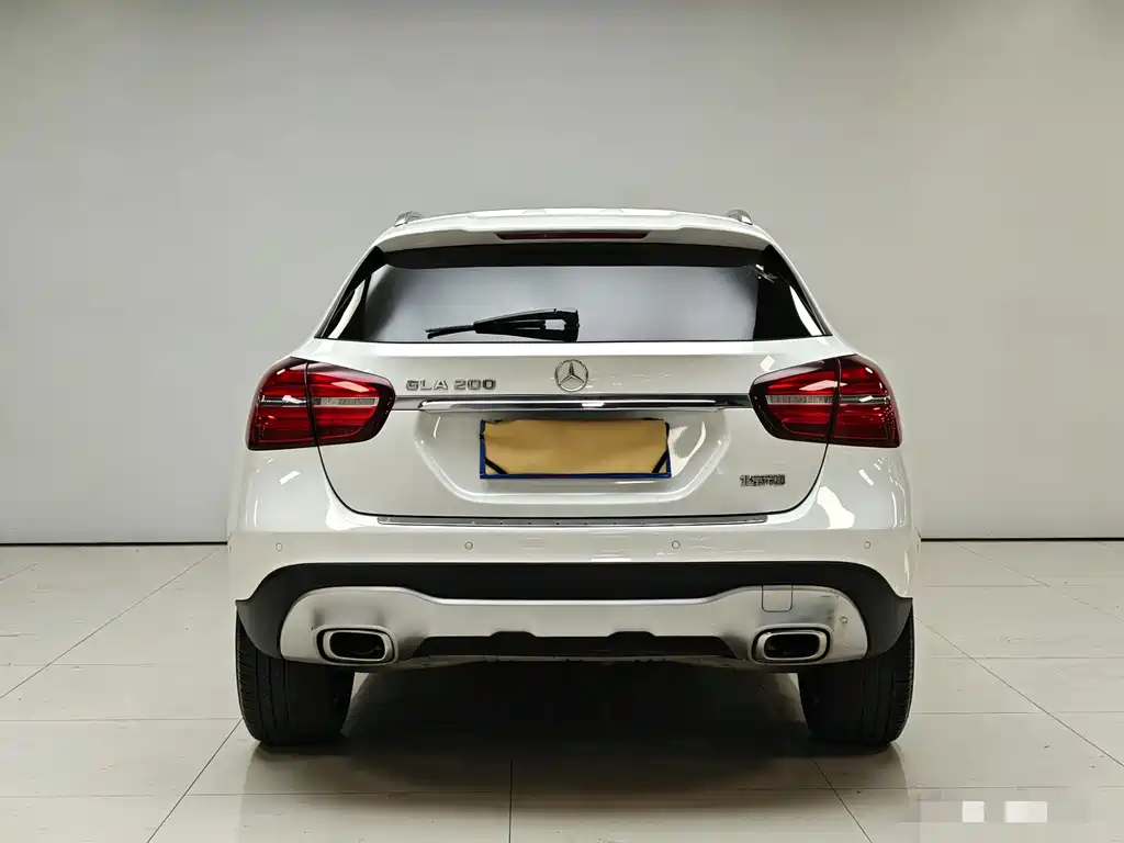 Mercedes-Benz GLA 2018 — фото 17