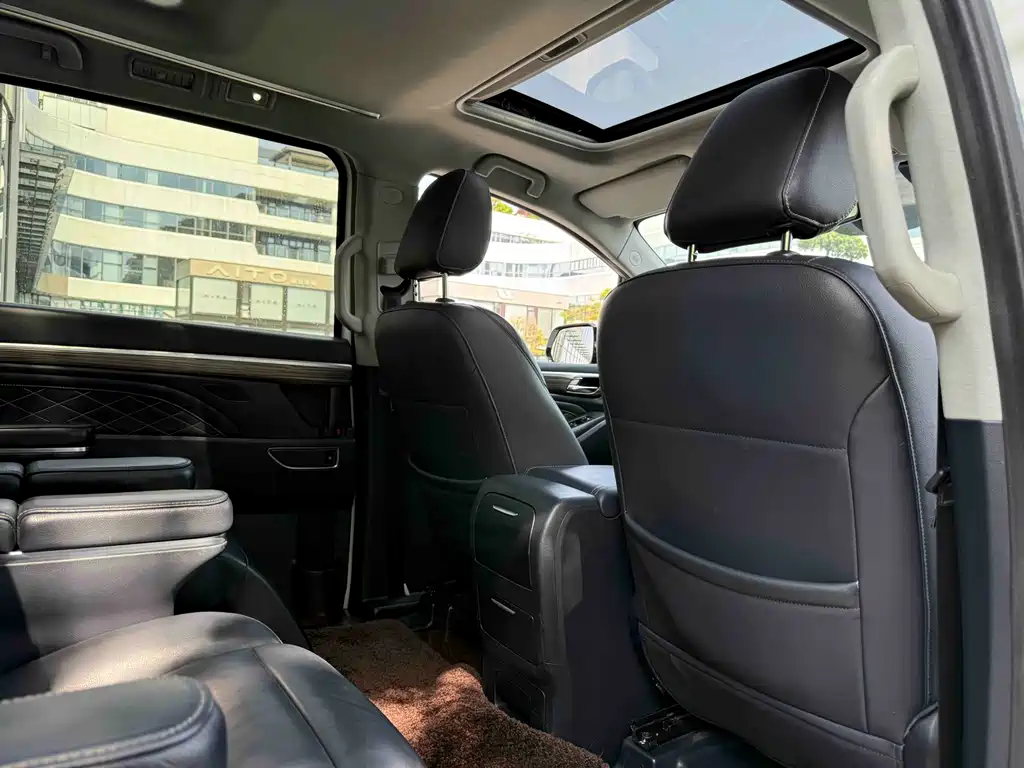 GAC Motor Trumpchi M8 2019 — фото 8