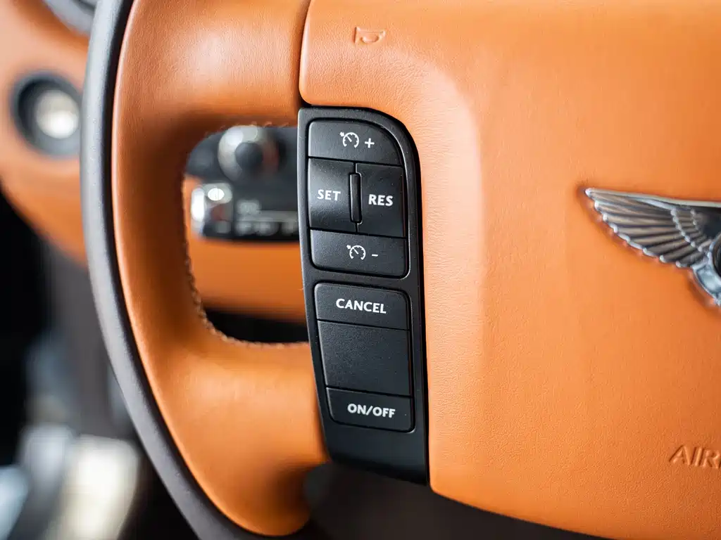 Bentley Flying Spur 2012 — фото 16