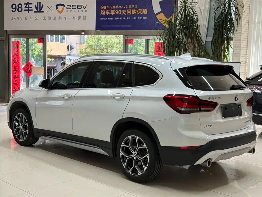 BMW X1 2022 — фото 6