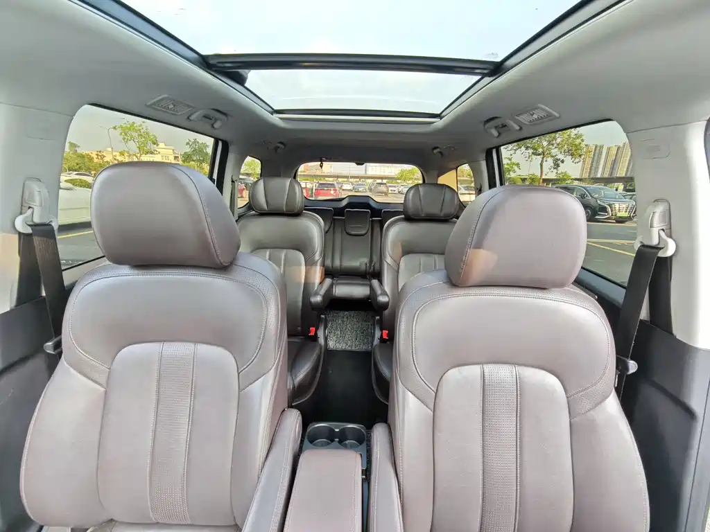 GAC Motor Trumpchi M6 2019 — фото 12