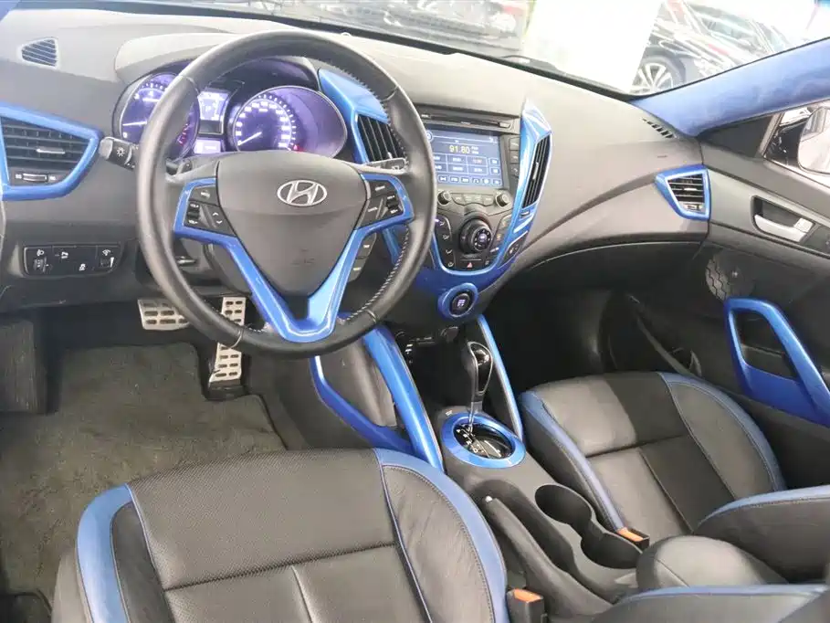 Hyundai Veloster 2014 — фото 8