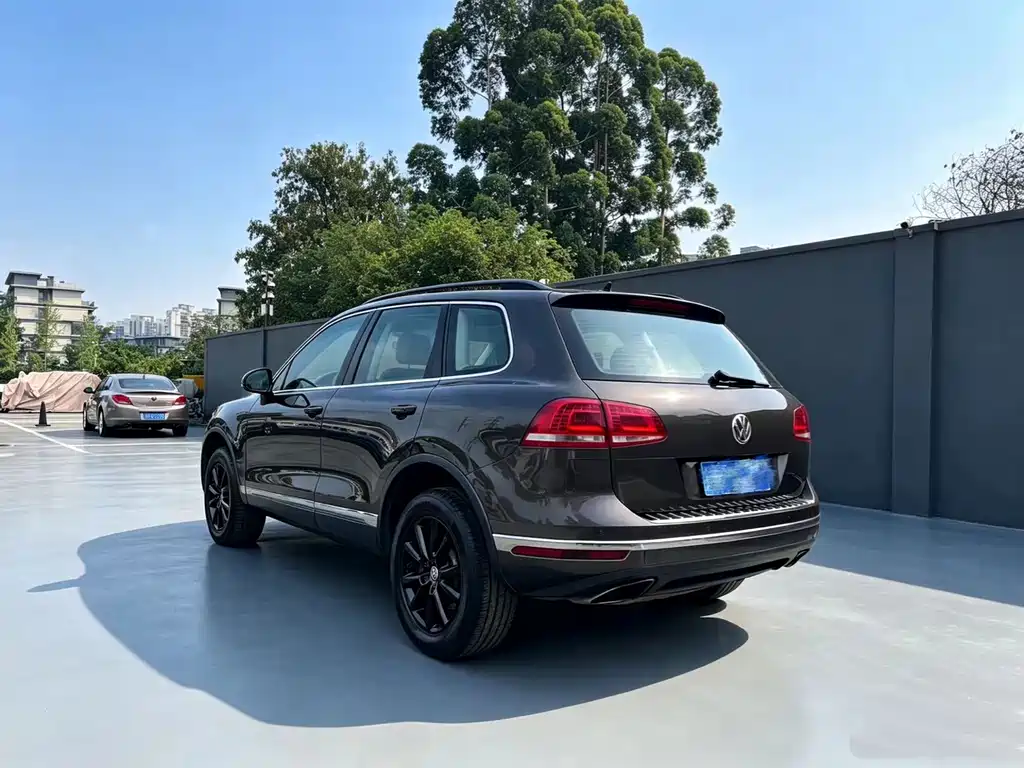 Volkswagen Touareg 2016 — фото 6