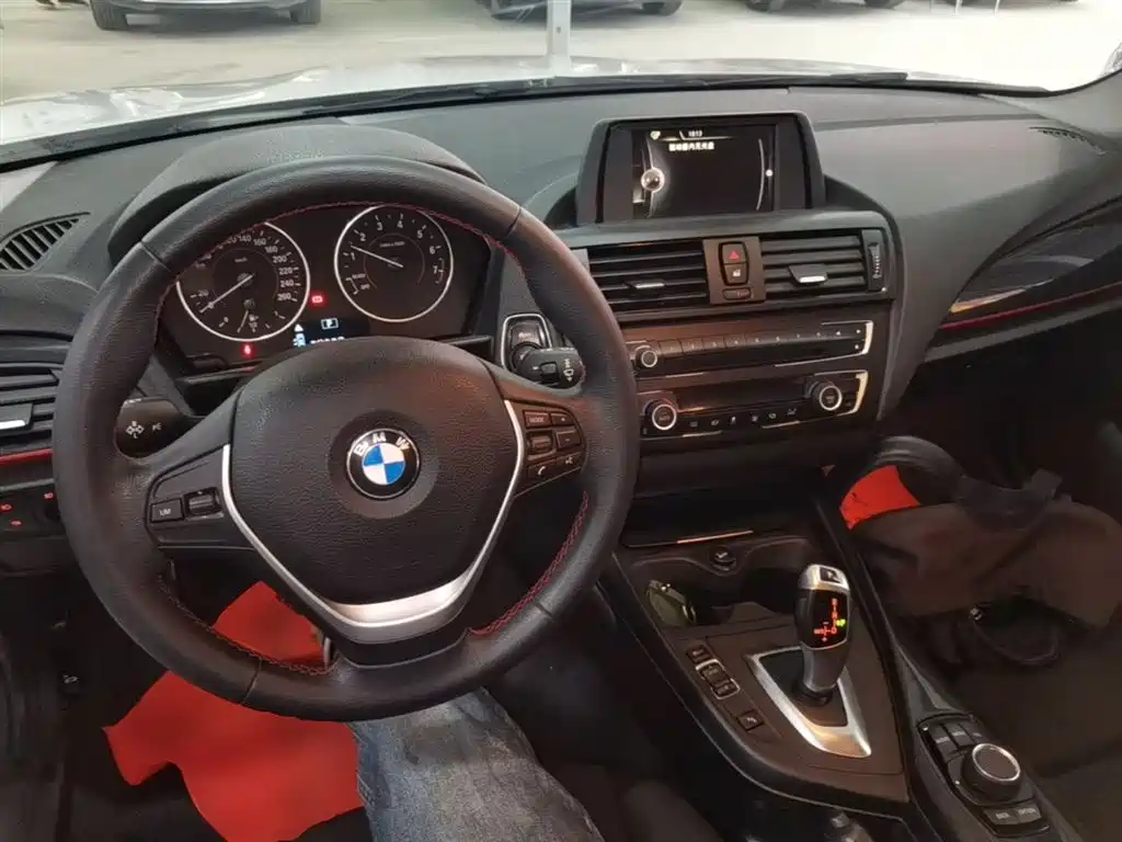 BMW 1 Series 2015 — фото 10