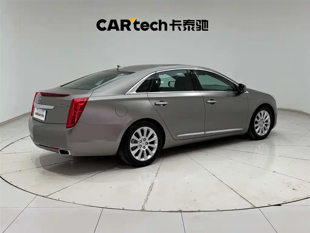 Cadillac XTS 2015 — фото 11