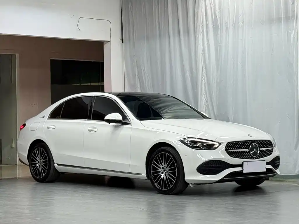 Mercedes-Benz C-Class 2022