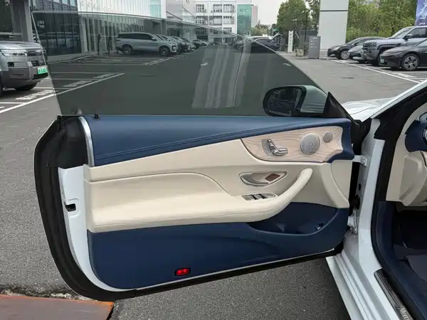 Mercedes-Benz E-Class 2023