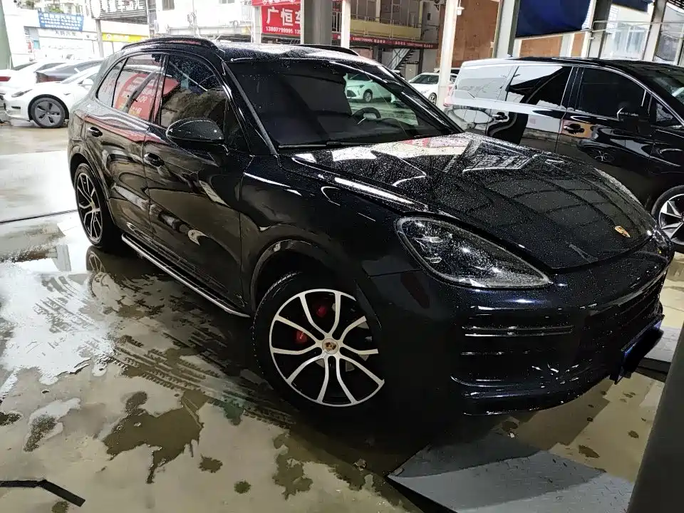 Porsche Cayenne 2020