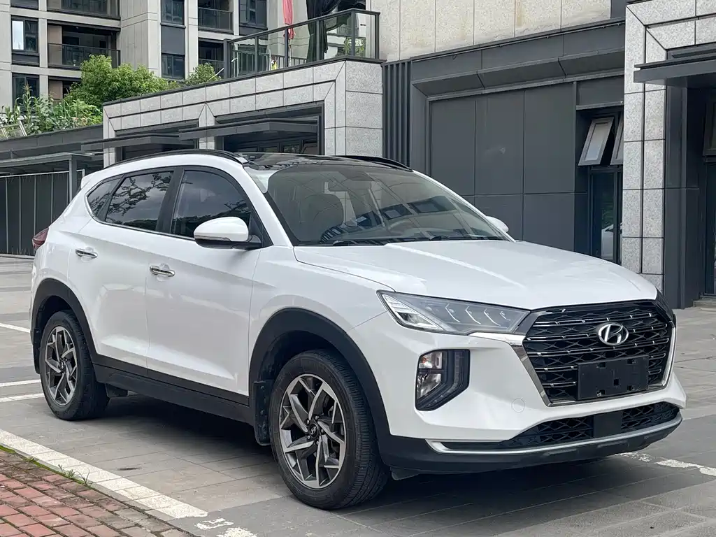 Hyundai Tucson 2021 — фото 3