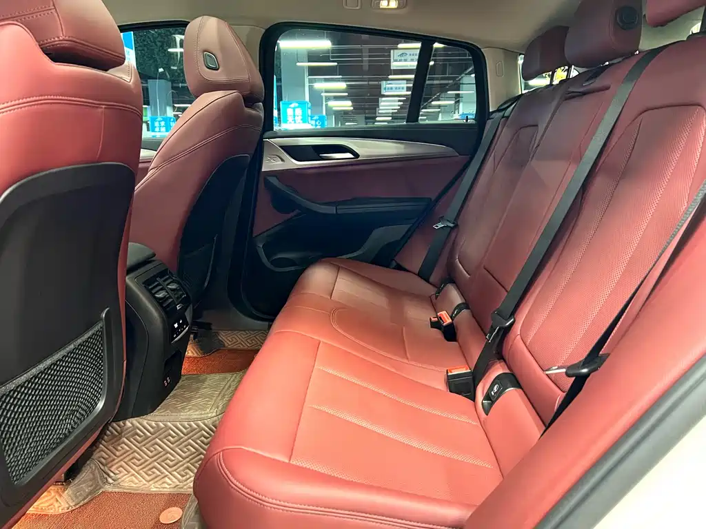 BMW X4 2023 — фото 13