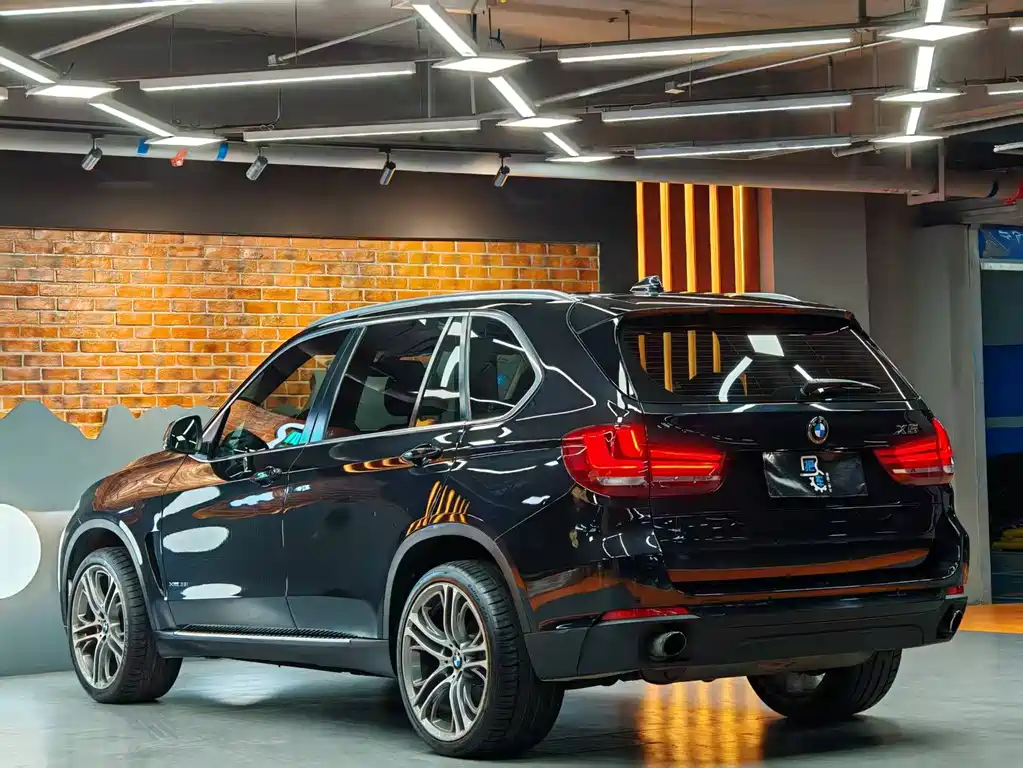 BMW X5 2015 — фото 11