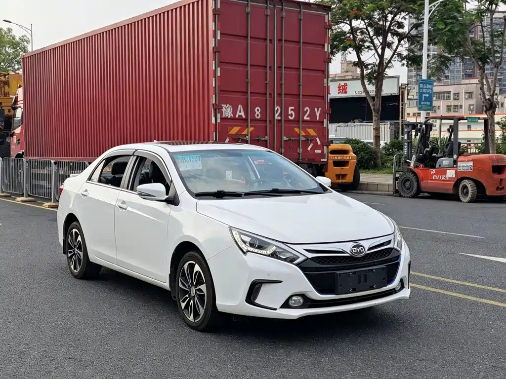 BYD Qin NEV 2016