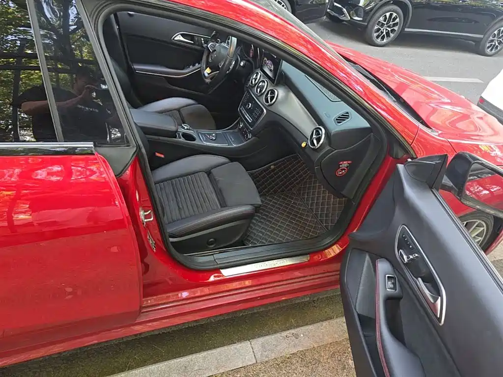 Mercedes-Benz CLA 2018 — фото 11