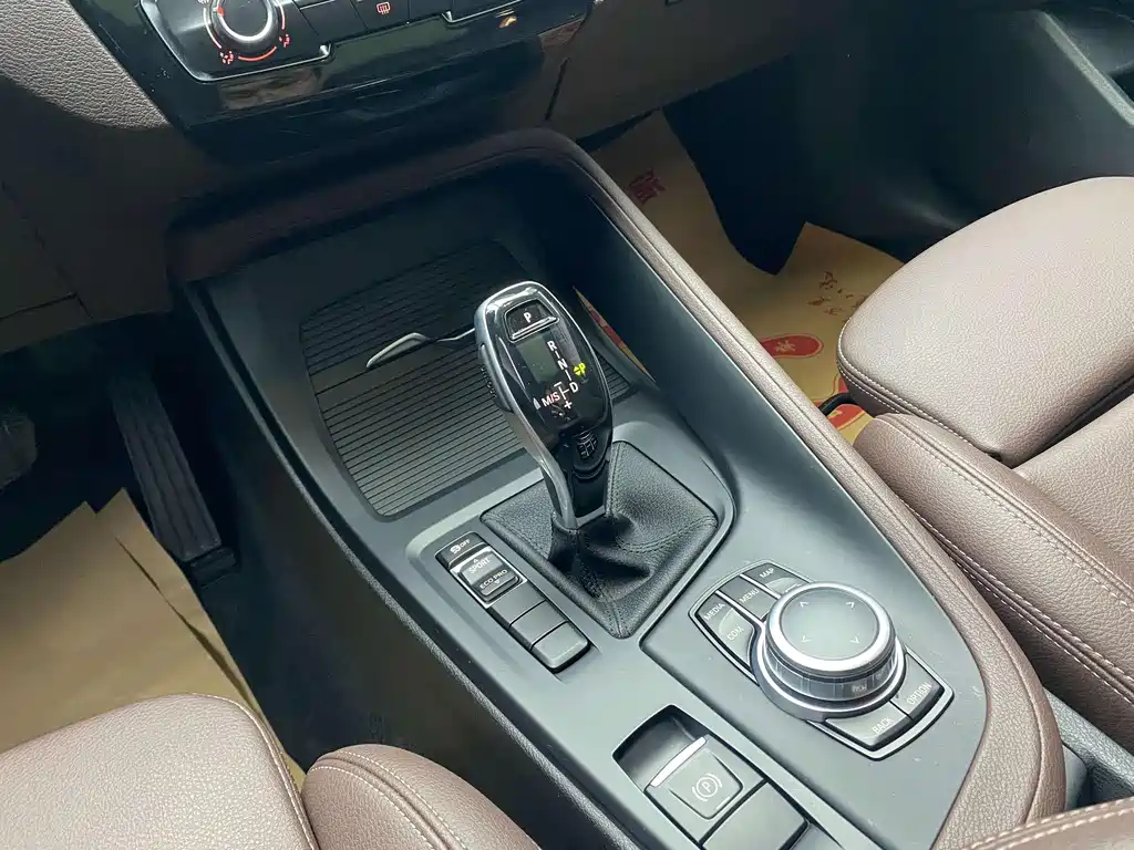 BMW X1 2021 — фото 28