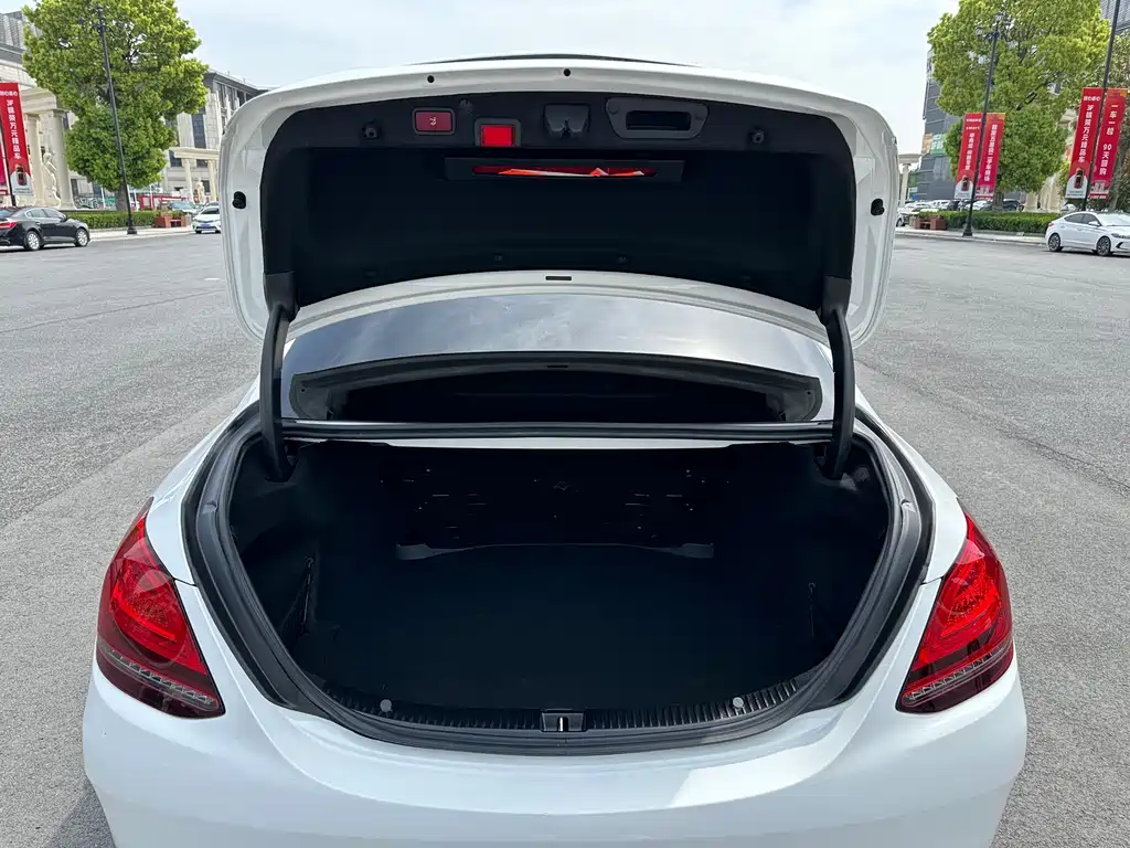 Mercedes-Benz C-Class 2021 — фото 11