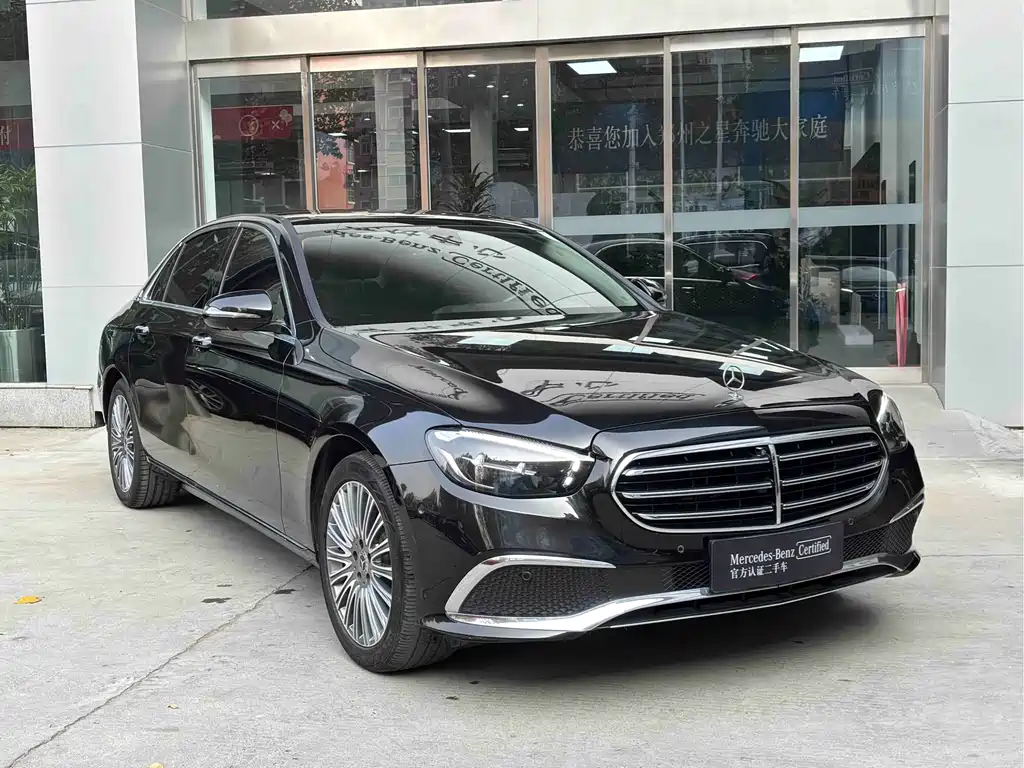 Mercedes-Benz E-Class 2023 — фото 4