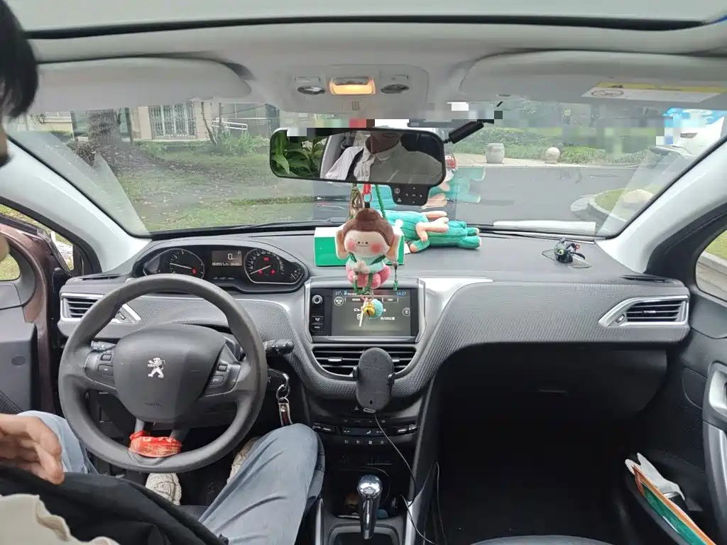 Peugeot 2008 2014