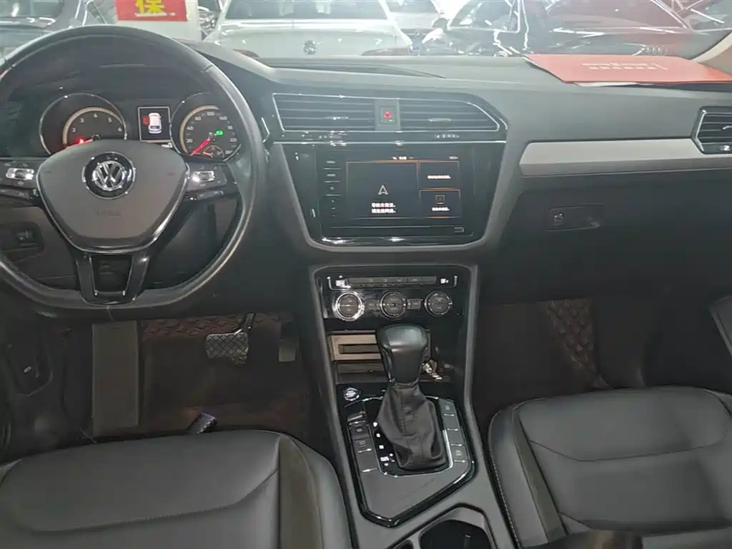 Volkswagen Tiguan L 2019 — фото 13