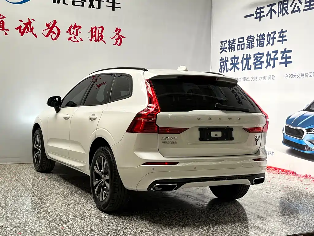 Volvo XC60 2020 — фото 15