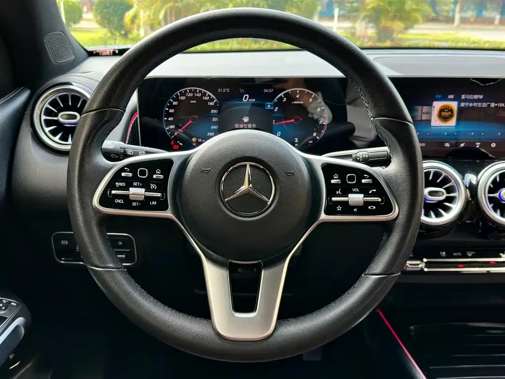 Mercedes-Benz GLB 2020 — фото 27