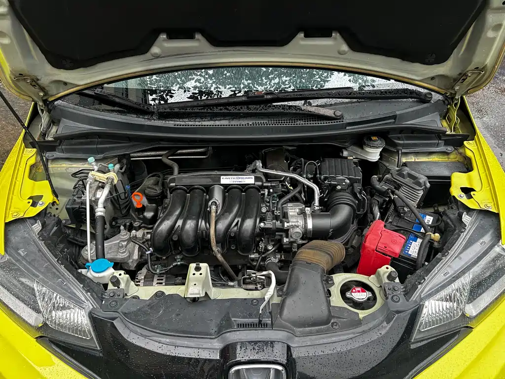 Honda Fit 2015 — фото 17
