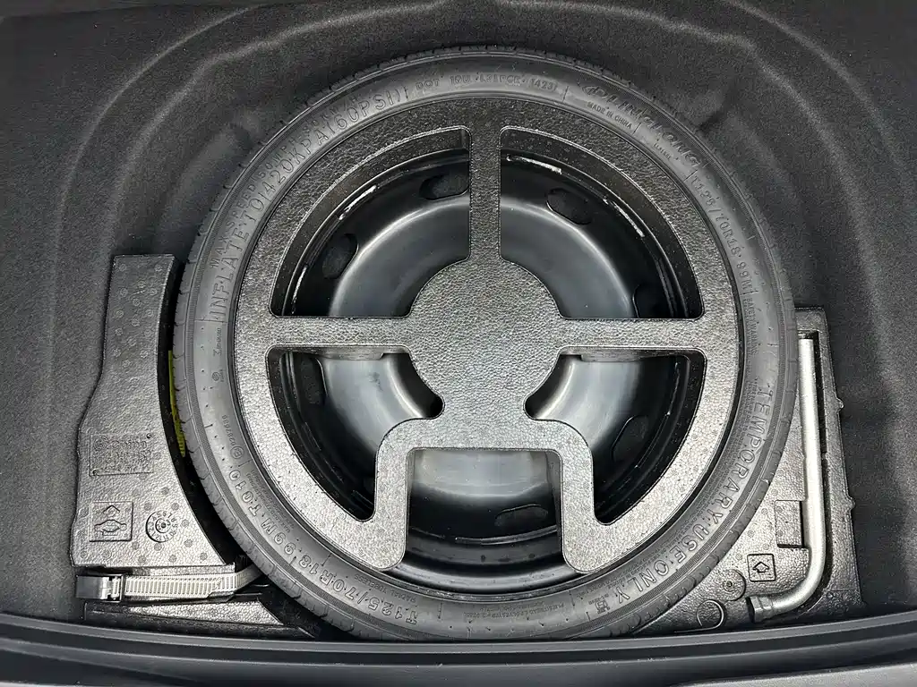 Volkswagen Golf 2023 — фото 18
